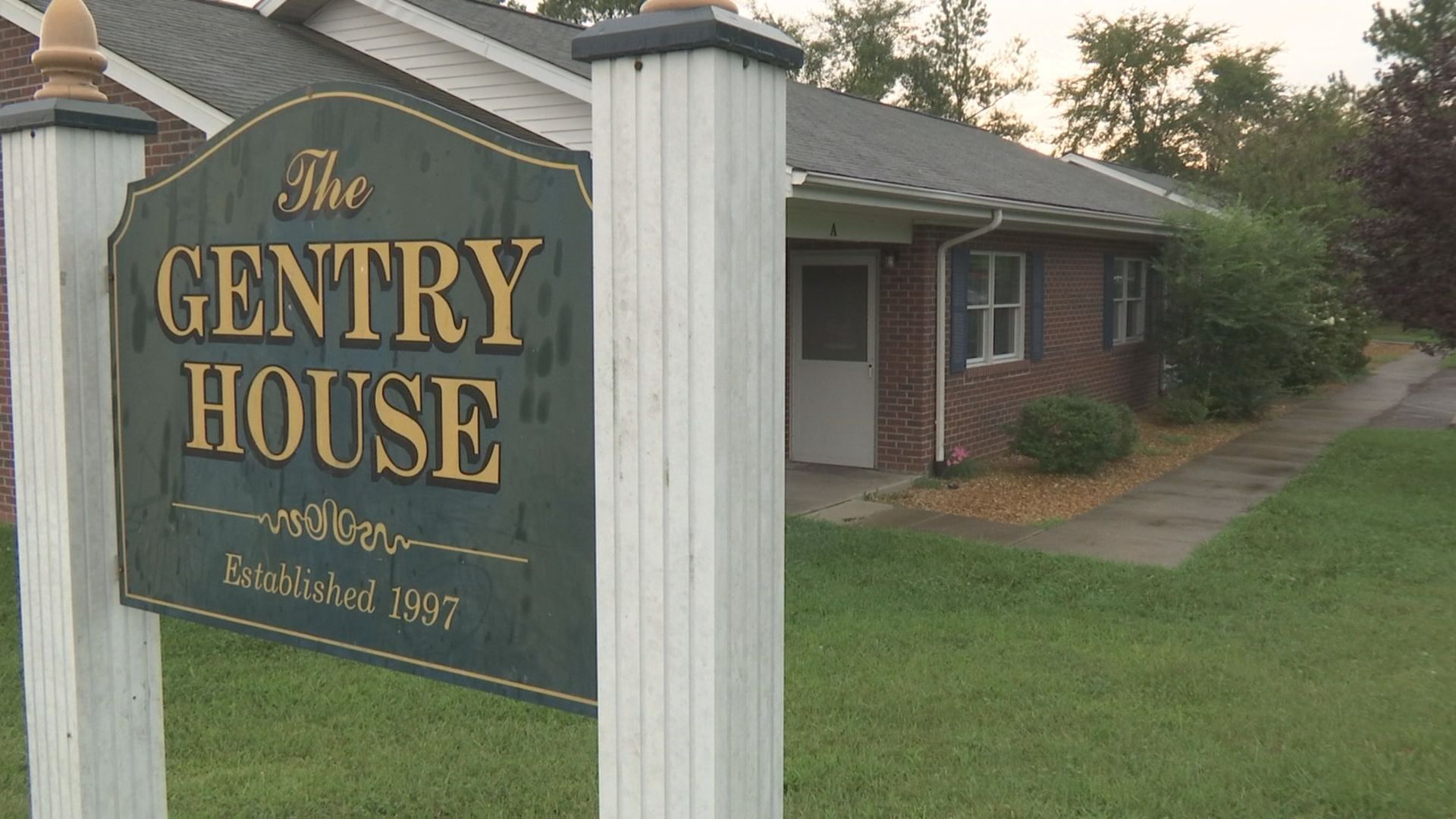 GENTRY HOUSE 1.jpg